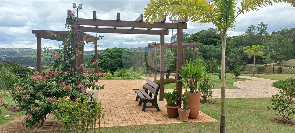 Terreno à venda no condomínio Jardim Primavera, Louveira - SP