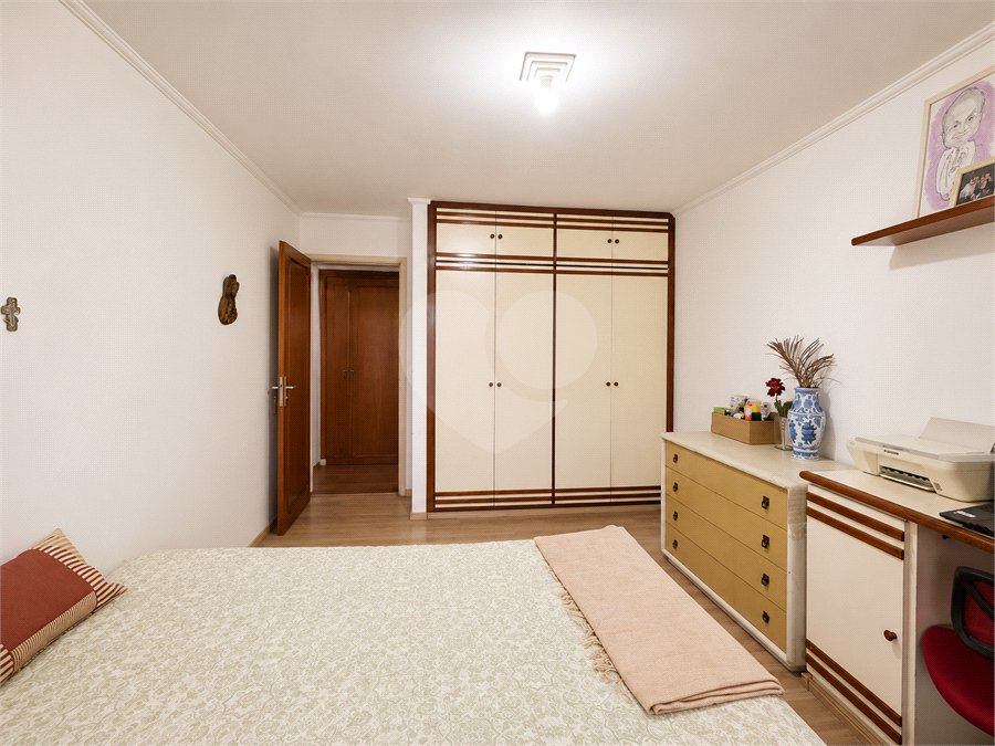 Apartamento à venda com 3 quartos, sendo 1 suíte, em Alto da Boa Vista, São Paulo, SP