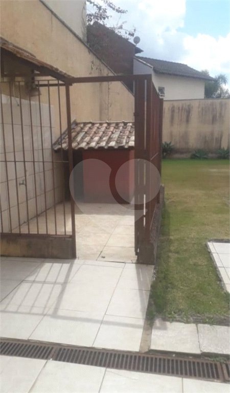 Casa à venda com 3 quartos, sendo 1 suíte,  em Vila Oliveira, Mogi das Cruzes, SP