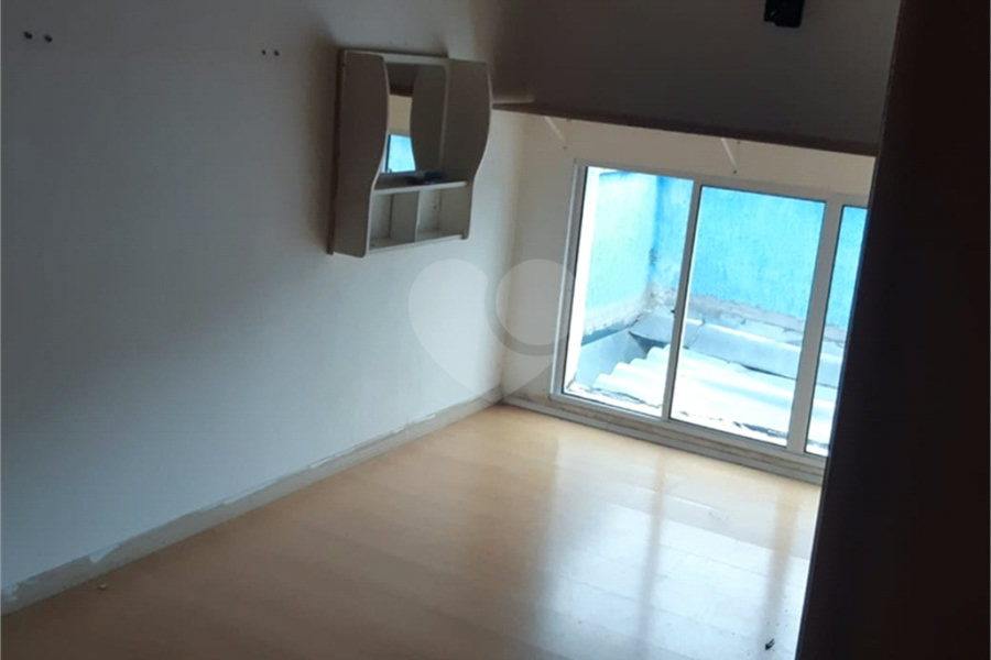 Casa à venda com 4 quartos, sendo 1 suíte, em Horto, São Paulo, SP