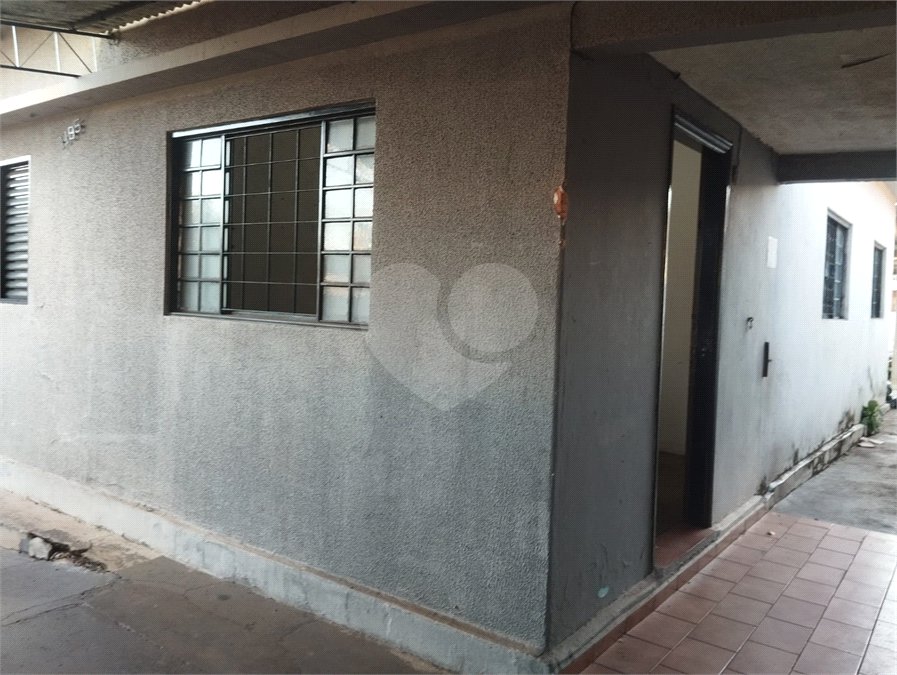 Casa Térrea à venda com 3 quartos, sendo 1 suíte, em Vila Xavier (vila Xavier), Araraquara, SP