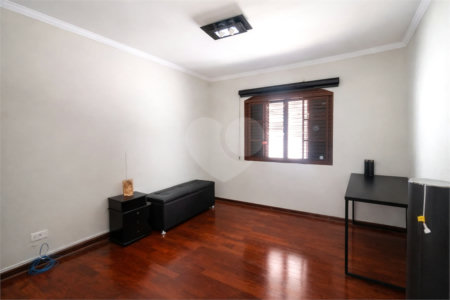 Casa para alugar com 3 quartos, sendo 1 suíte, em Jardim Sorocabano, Sorocaba, SP