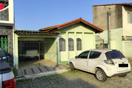 Casa à venda com 3 quartos, sendo 1 suíte, no Centro, Poá, SP