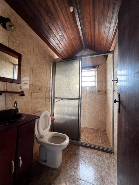 Sobrado à venda com 6 quartos, sendo 4 suítes,  em Vila Oliveira, Mogi das Cruzes, SP