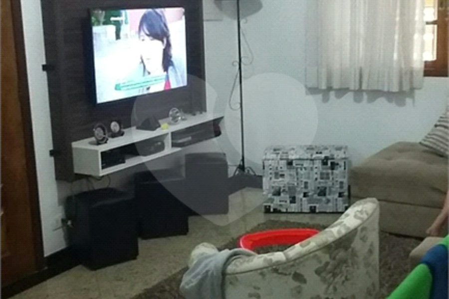 Sobrado à venda com 3 quartos, sendo 1 suíte, em Vila Guilherme, São Paulo, SP
