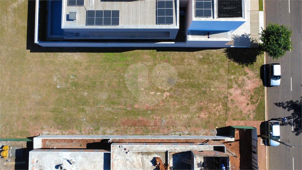 Terreno à venda no condomínio Residencial Villa Dumont, Três Lagoas - MS
