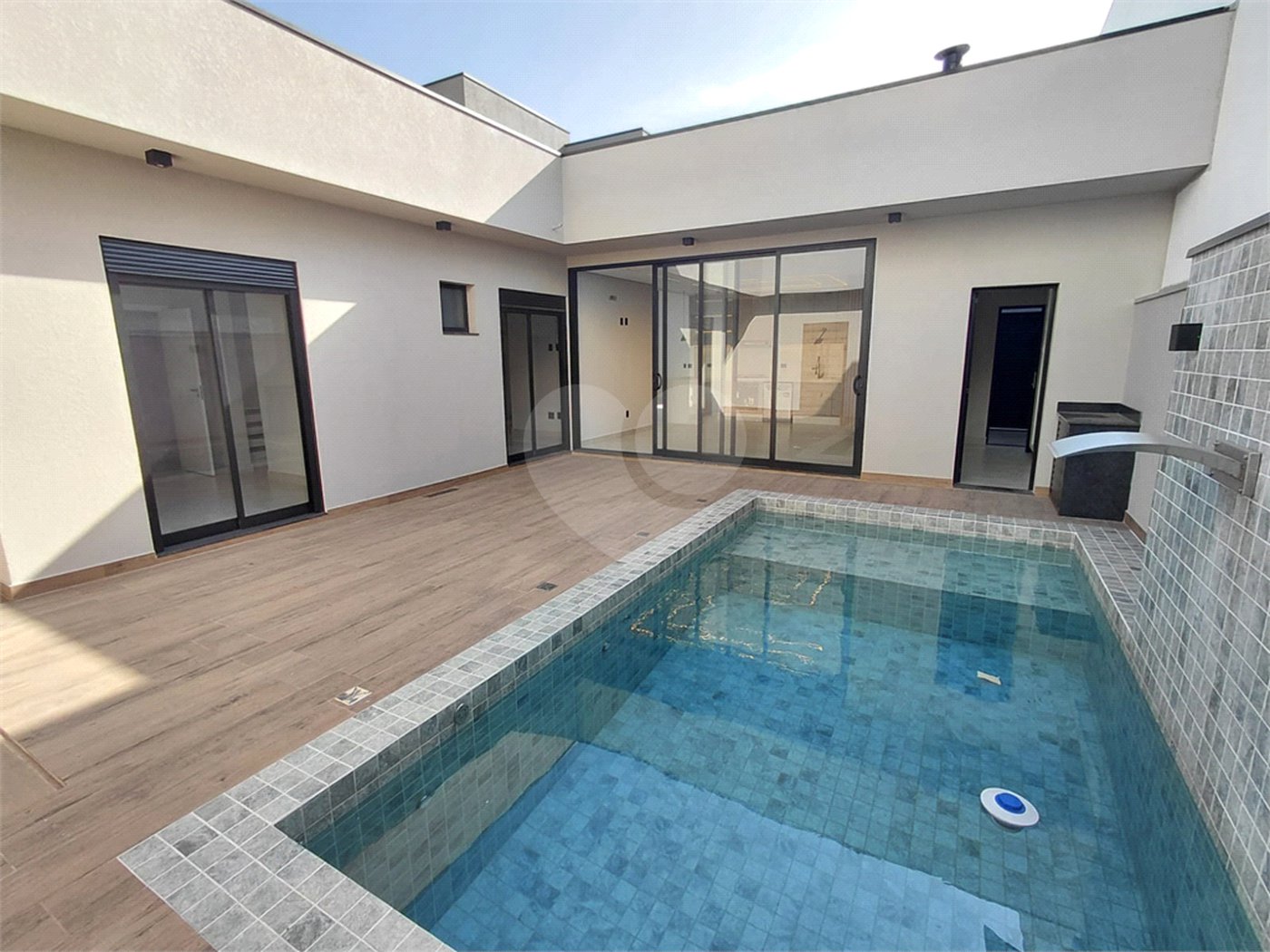 Casa à venda com 3 suítes no condomínio Residencial Milano, Indaiatuba - SP