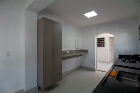Casa à venda com 3 quartos, sendo 1 suíte, em Brooklin Paulista, São Paulo, SP