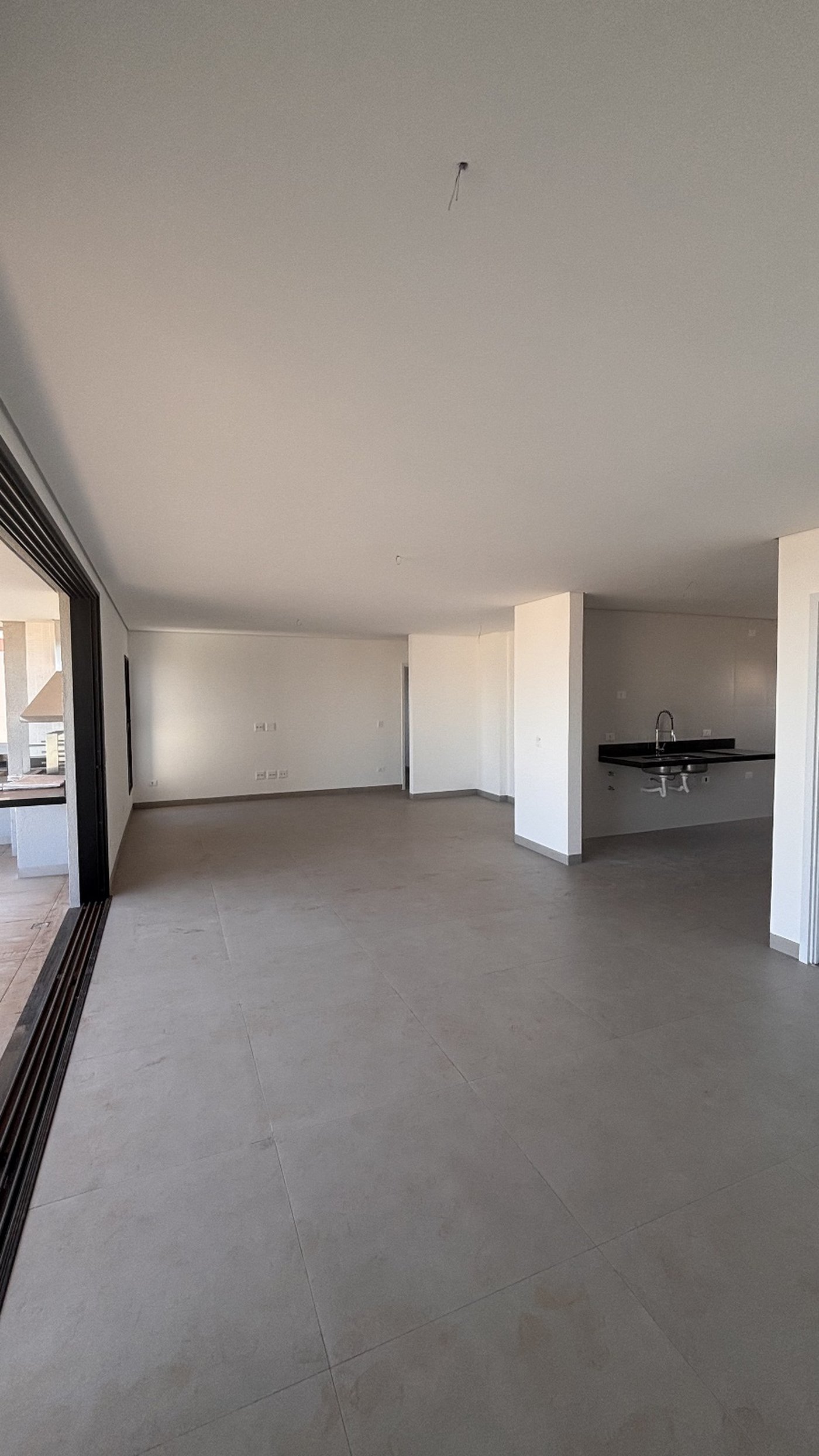 Apartamento à venda com 3 suítes em Edifício Majestic, Presidente Prudente, SP