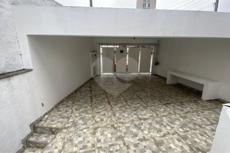 Sobrado à venda ou para alugar com 3 quartos, sendo 1 suíte, em Campo Grande, São Paulo, SP