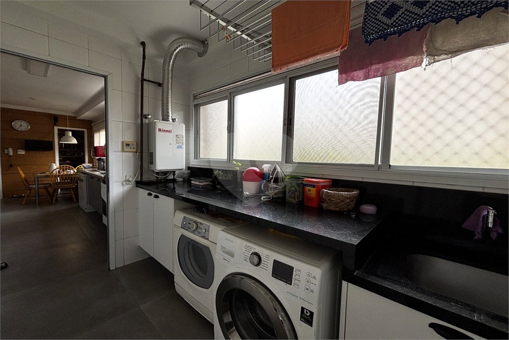 Apartamento para alugar com 3 suítes em Vila Romana, São Paulo, SP