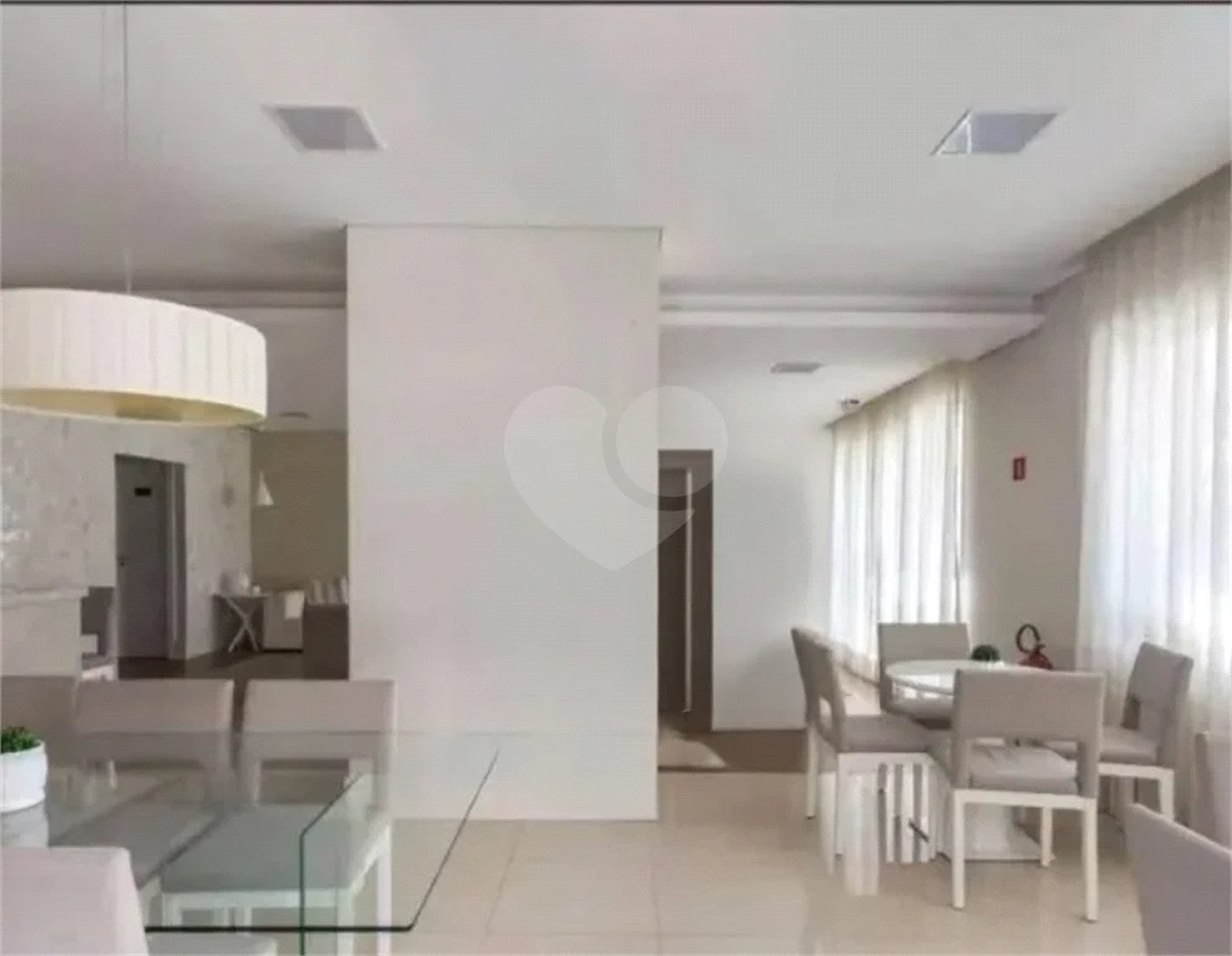 Apartamento à venda com 2 quartos, sendo 1 suíte,  em Santa Teresinha, São Paulo, SP
