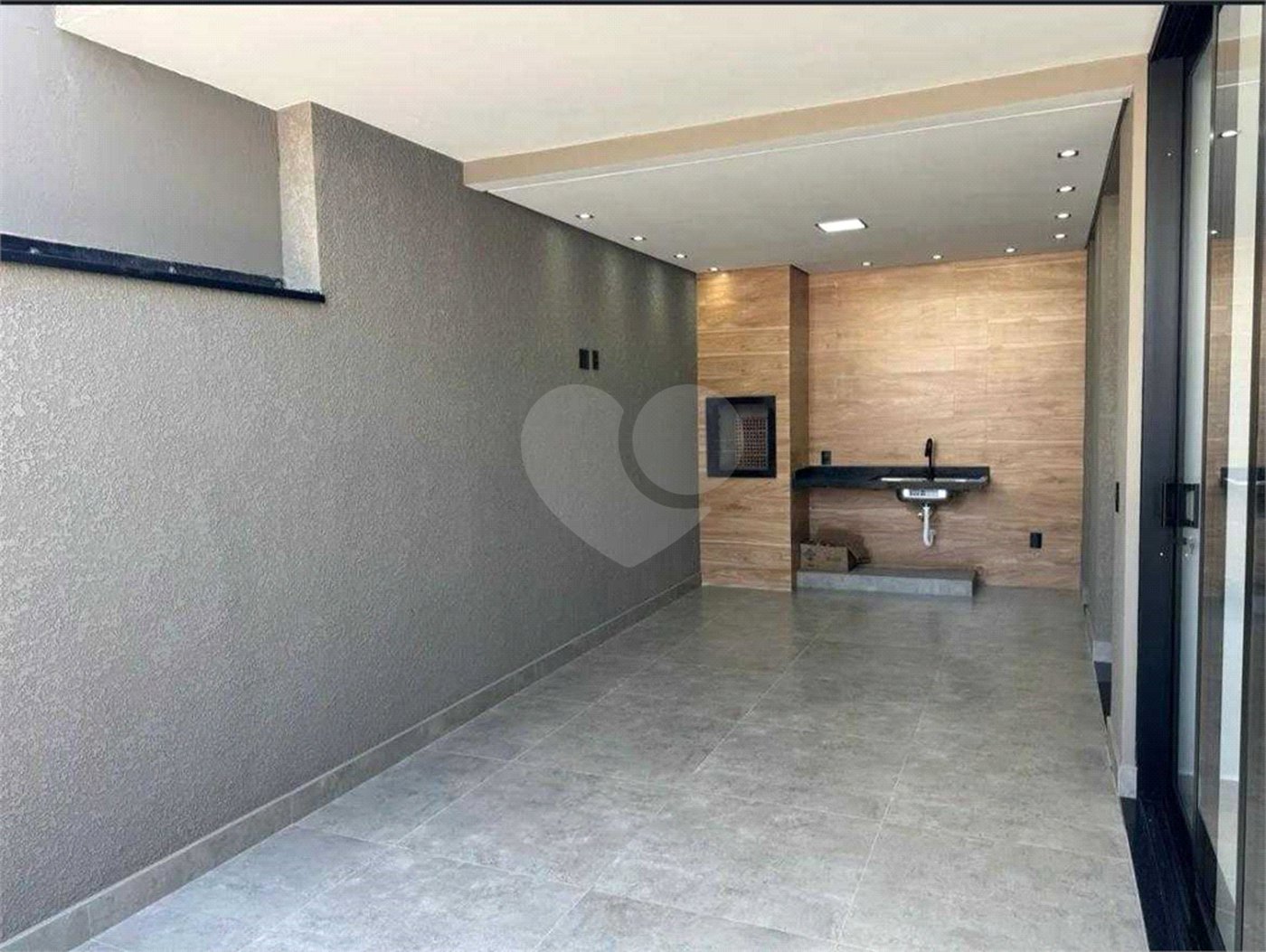 Casa à venda com 3 quartos, sendo 1 suíte,  no condomínio Terras de São Francisco, Sorocaba - SP
