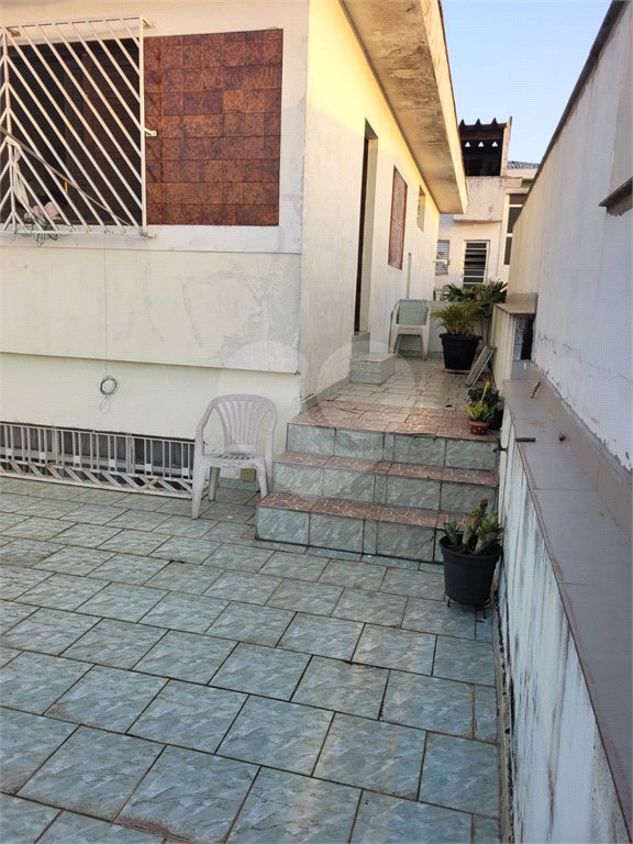 Sobrado à venda com 3 quartos em Vila Marari, São Paulo, SP