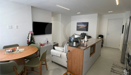 Apartamento à venda com 3 quartos, sendo 1 suíte,  em Barra Funda, São Paulo, SP