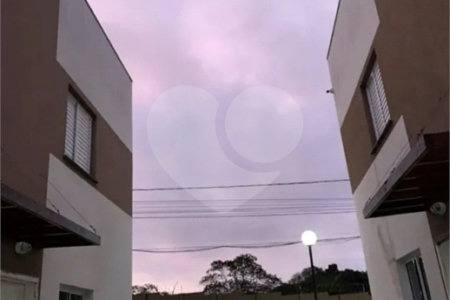 Casa à venda com 2 quartos no condomínio Residencial Villa Caucaia, Cotia - SP