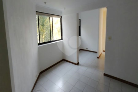Apartamento à venda com 2 quartos, sendo 1 suíte,  em Jardim Parque Morumbi, São Paulo, SP