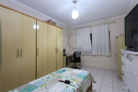 Casa Térrea à venda com 3 quartos, sendo 1 suíte, em Vila Alpina, São Paulo, SP