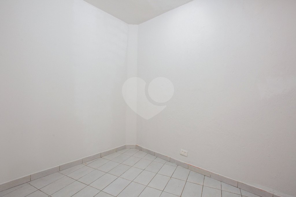Casa à venda ou para alugar com 3 quartos, sendo 1 suíte,  em Mirandópolis, São Paulo, SP