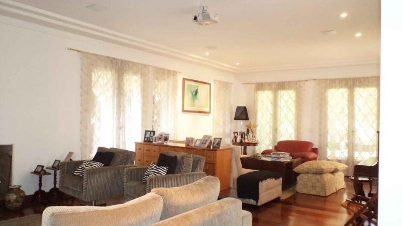 Casa à venda ou para alugar com 4 suítes no condomínio Residencial Parques das Magnólias, São Paulo - SP