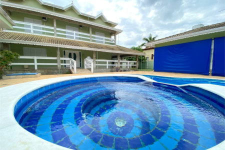 Casa à venda com 6 quartos, sendo 1 suíte, no condomínio Horizonte Azul I, Itupeva - SP
