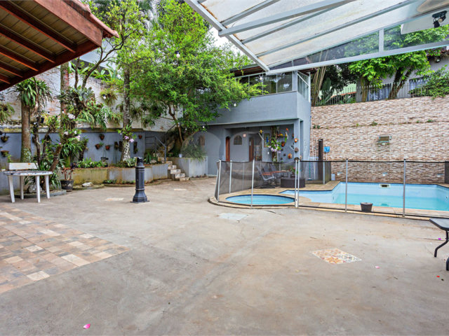 Casa Térrea à venda com 3 quartos, sendo 2 suítes,  em Jardim Prudência, São Paulo, SP