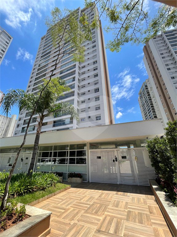 Apartamento à venda com 3 quartos, sendo 1 suíte, em Aclimação, São Paulo, SP
