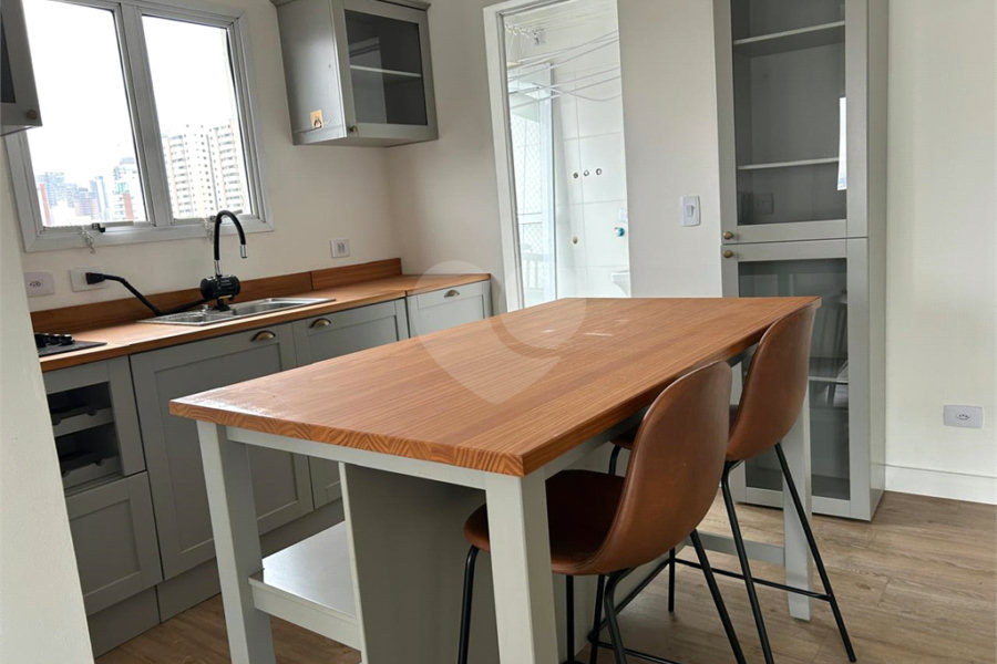 Apartamento à venda com 2 suítes em Pinheiros, São Paulo, SP