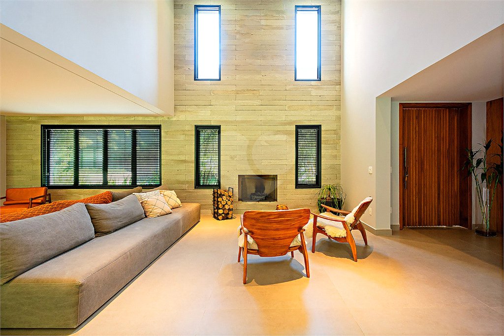 Casa à venda com 3 suítes no condomínio Reserva 8, São Paulo - SP