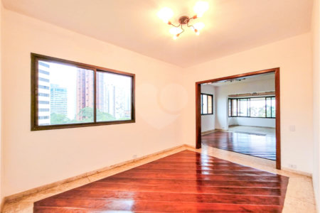 Apartamento à venda com 4 suítes em Vila Suzana, São Paulo, SP