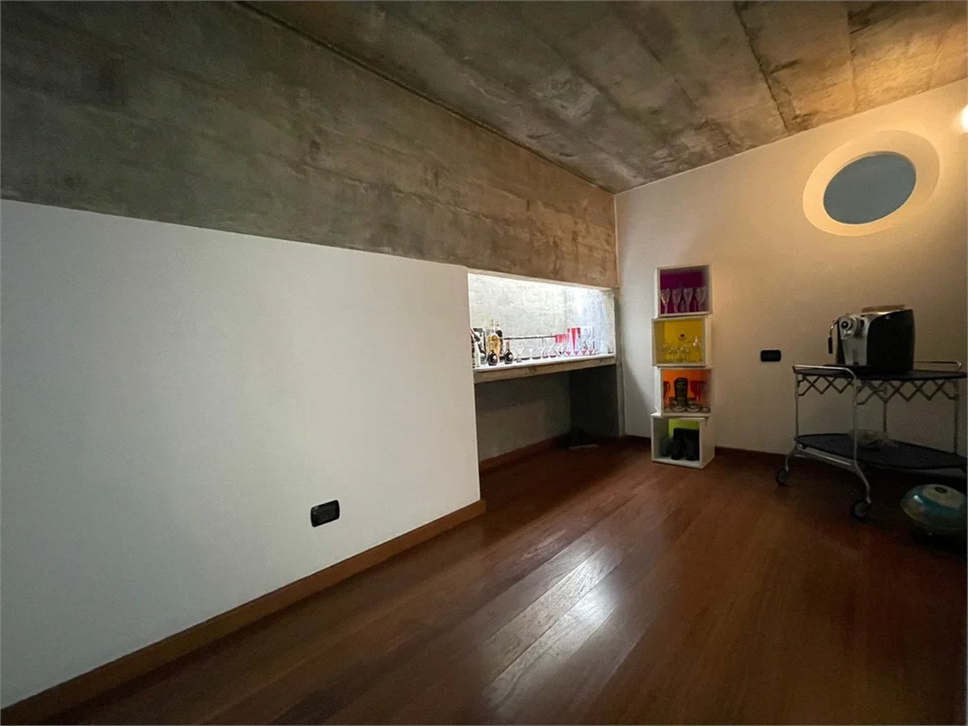 Sobrado à venda com 4 quartos, sendo 3 suítes, em Alto da Lapa, São Paulo, SP