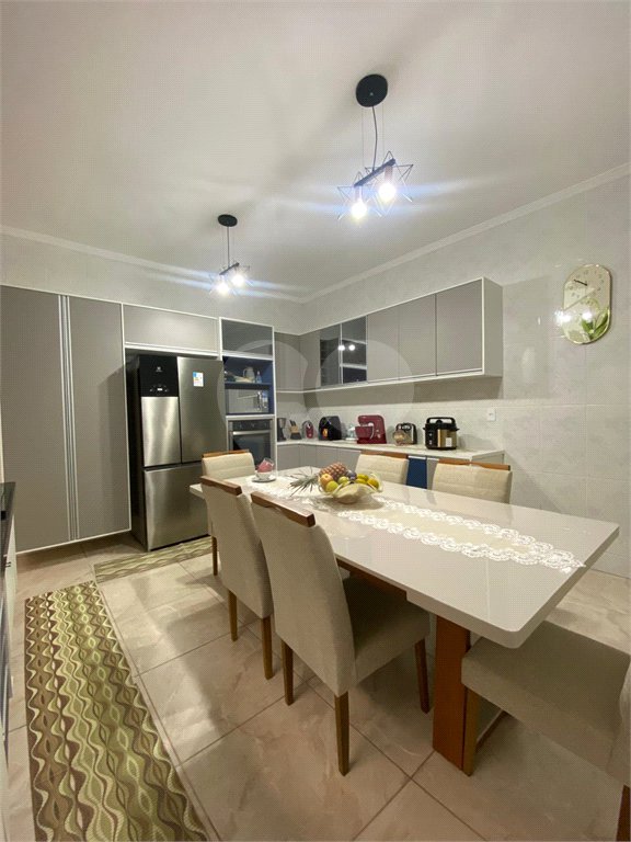 Casa à venda com 3 quartos, sendo 1 suíte, em Residencial Parque Laguna, Salto, SP
