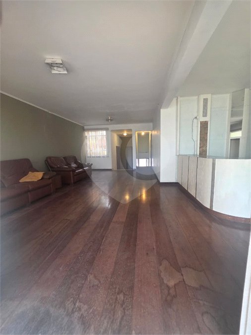 Sobrado para alugar com 3 quartos, sendo 1 suíte, em Vila Valparaíso, Santo André, SP