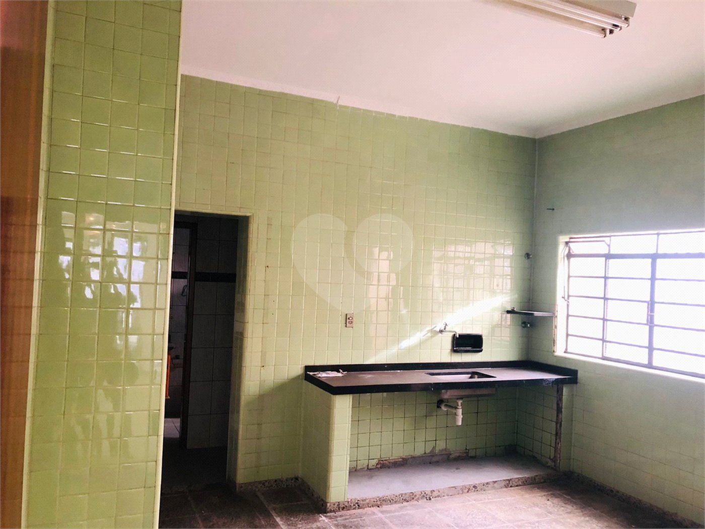 Casa à venda com 3 quartos, sendo 1 suíte,  no Centro, Mogi das Cruzes, SP