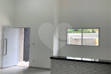 Casa Térrea à venda com 3 quartos, sendo 1 suíte, em Vila Nova Bonsucesso, Guarulhos, SP