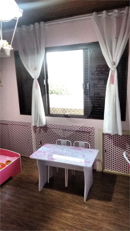 Sobrado à venda com 3 quartos, sendo 1 suíte,  em Jardim das Vertentes, São Paulo, SP