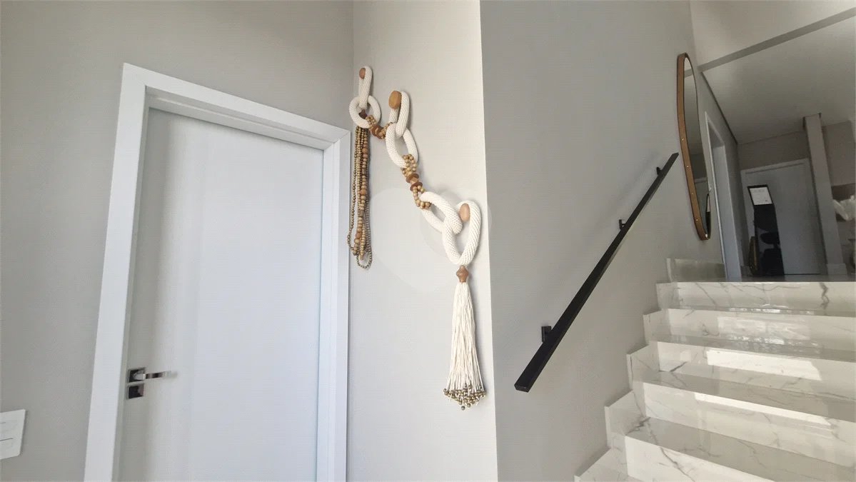 Casa Térrea de Alto Padrão no Condomínio Elementum | Totalmente Mobiliada e Decorada, 3 Suítes e Piscina