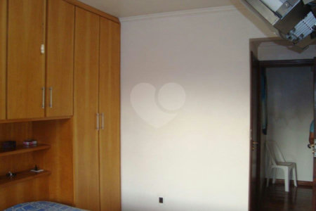 Sobrado à venda com 4 quartos, sendo 2 suítes, em Santa Teresinha, São Paulo, SP