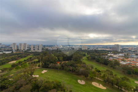Apartamento à venda com 4 suítes em Vila Sofia, São Paulo, SP