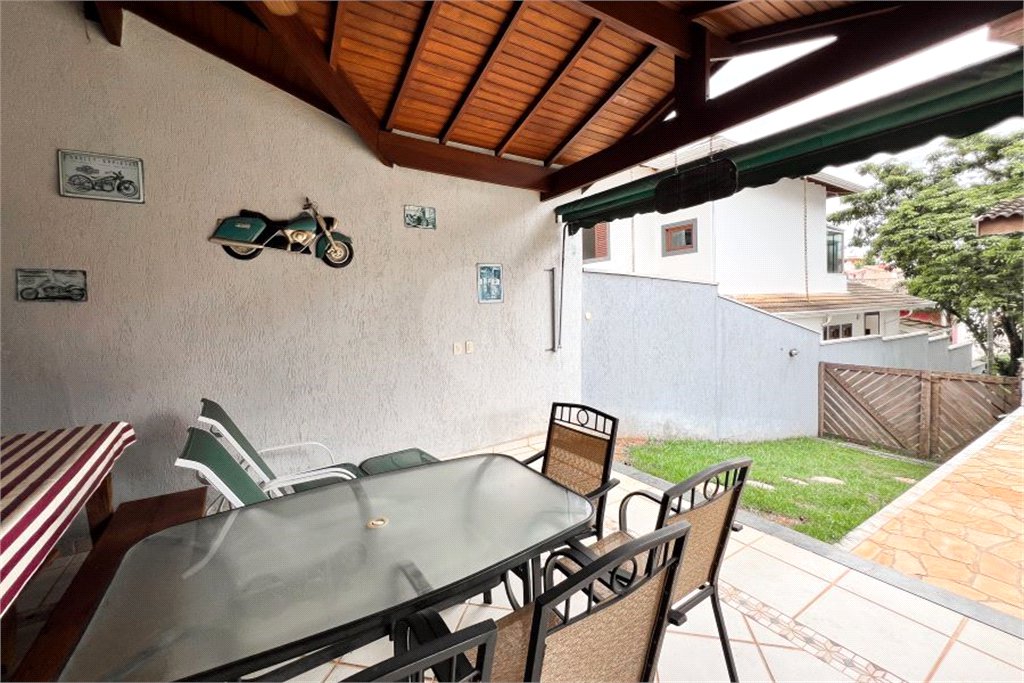 Casa à venda com 4 quartos, sendo 2 suítes,  no condomínio Villaggio Capriccio, Louveira - SP