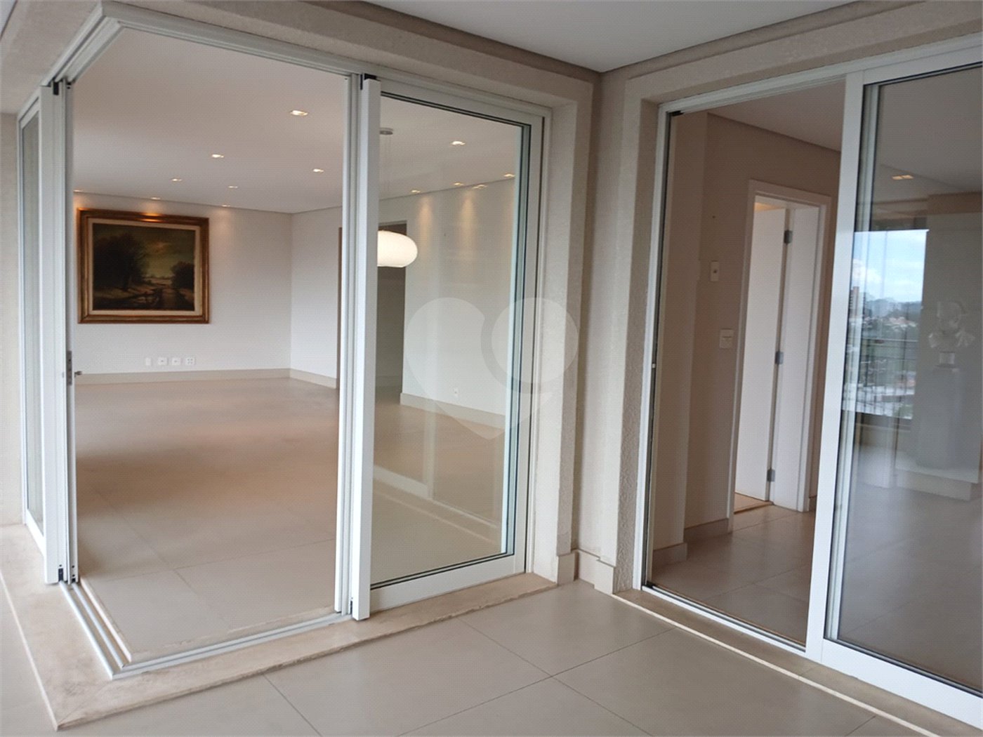 Apartamento à venda com 4 suítes em Anhangabaú, Jundiaí, SP