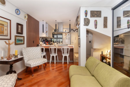 Casa à venda com 2 quartos, sendo 1 suíte, no condomínio Vloft, São Paulo - SP