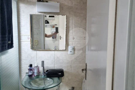 Sobrado à venda com 4 suítes em Vila Vitório Mazzei, São Paulo, SP