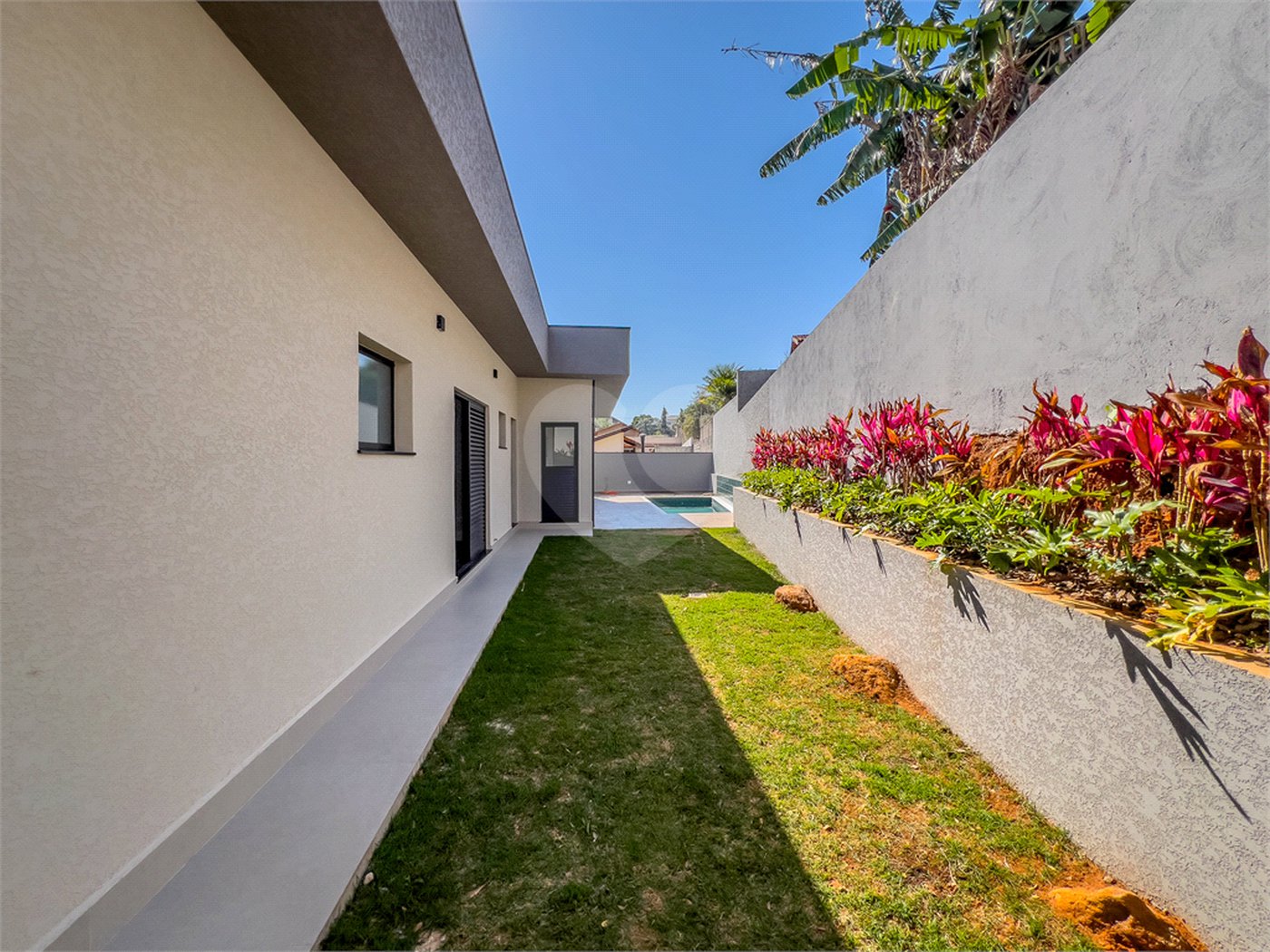 Casa à venda com 3 suítes em Jardim Paulista, Atibaia, SP