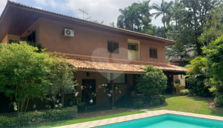 Sobrado à venda com 4 quartos, sendo 2 suítes,  em Jardim Marajoara, São Paulo, SP