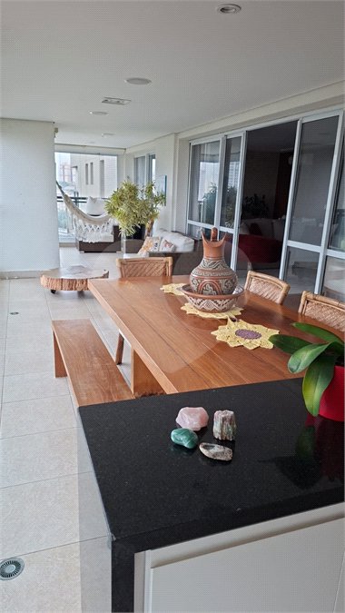 Apartamento à venda com 4 suítes em Jardim Taquaral, São Paulo, SP