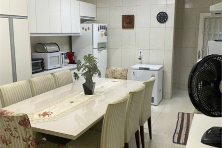 Casa à venda com 4 quartos, sendo 1 suíte, no Centro, Indaiatuba, SP