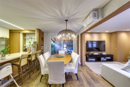 Casa à venda com 5 quartos, sendo 3 suítes, em Alto da Boa Vista, São Paulo, SP