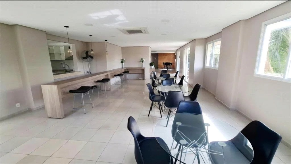 Apartamento à venda com 3 quartos, sendo 1 suíte, em Jardim Ester, São Paulo, SP
