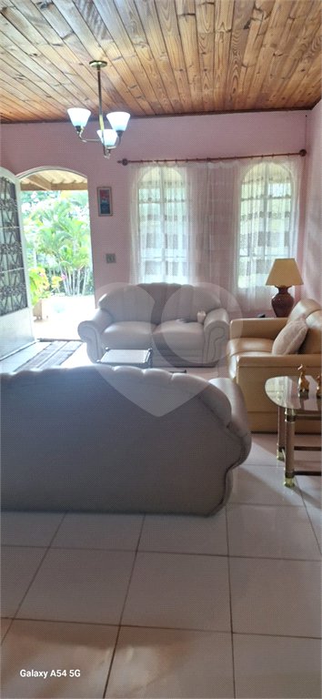 Casa à venda com 3 quartos, sendo 1 suíte, em Alpes D'ouro, Bom Jesus dos Perdões, SP